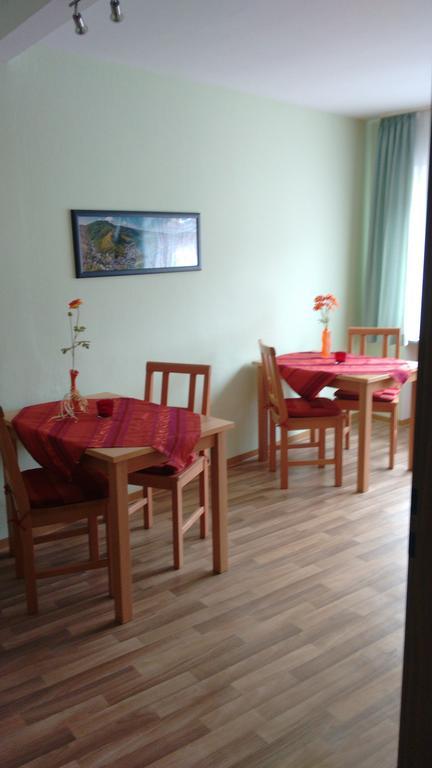 Gaestehaus Kiesgen-Mendgen Bernkastel-Kues Dış mekan fotoğraf